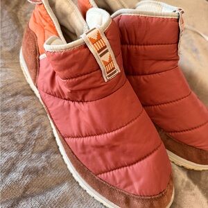 L.L Bean Orange Quilted Boots